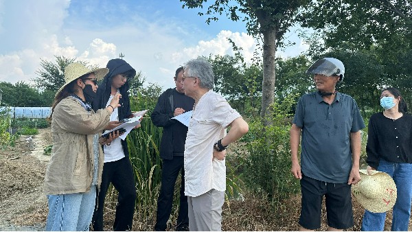 上海芯生機(jī)農(nóng)業(yè)科技有限公司與常州溧陽市一諾建筑環(huán)?？萍加邢薰鹃_展合作對接 共探白芹種植提質(zhì)增效新路徑